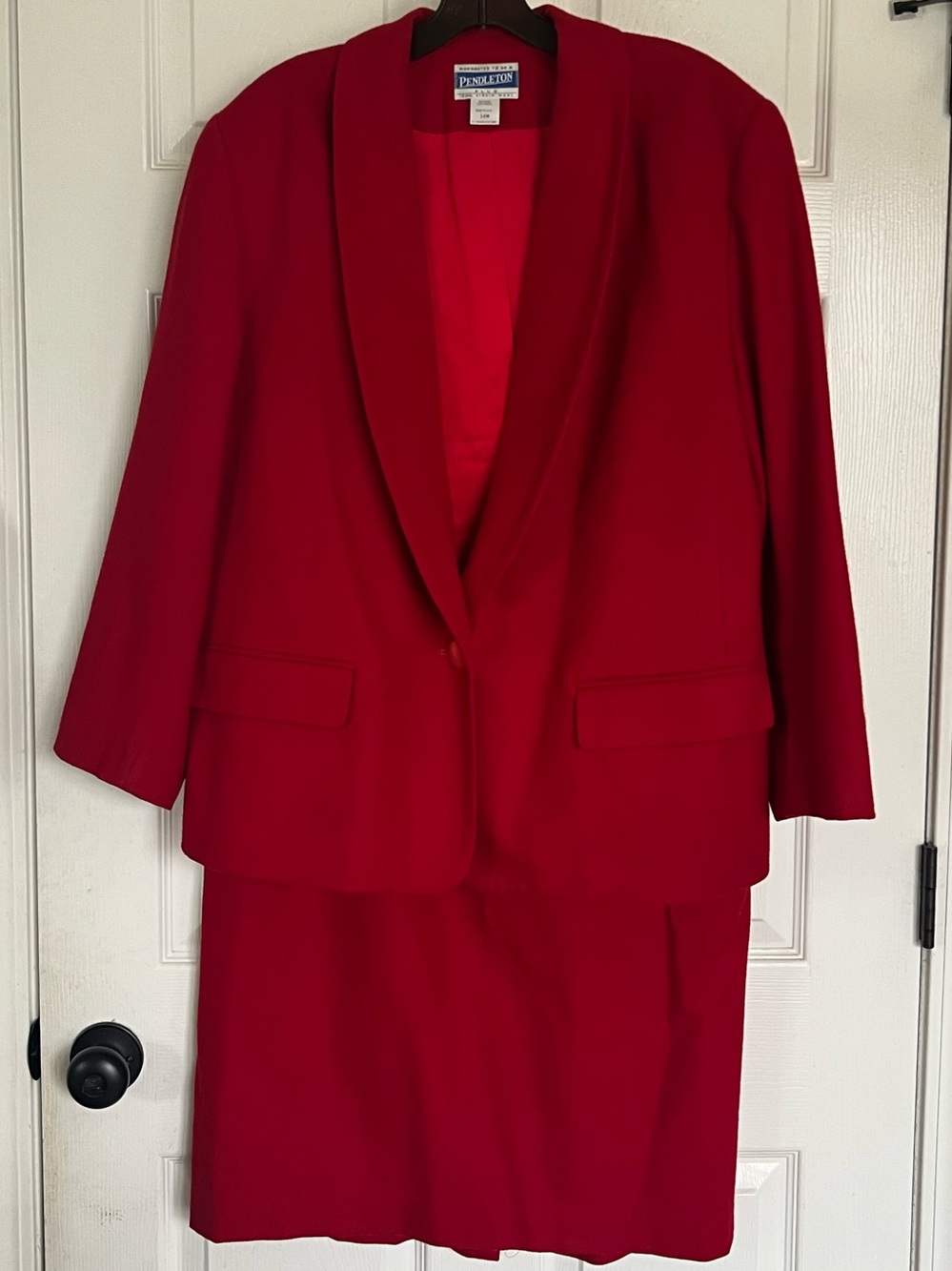 Vintage Pendleton Red Wool Skirt Suit Set Blazer Jacket Corporate Goth USA 10